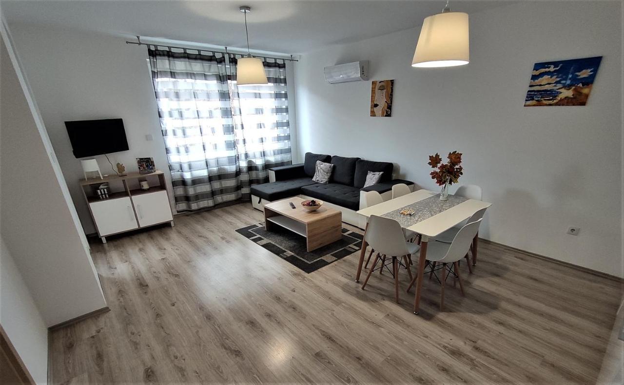 Hatvan Corner Apartments Дебрецен Экстерьер фото