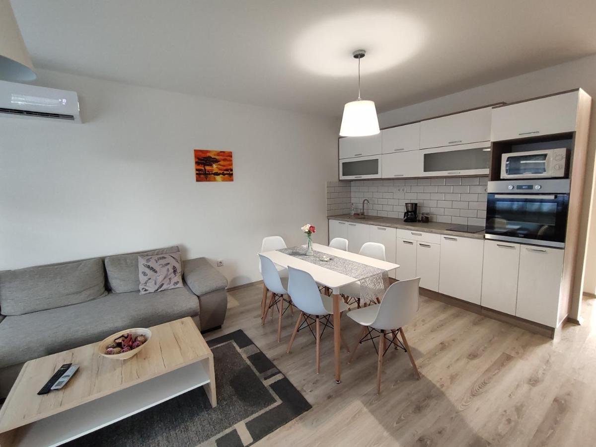 Hatvan Corner Apartments Дебрецен Экстерьер фото